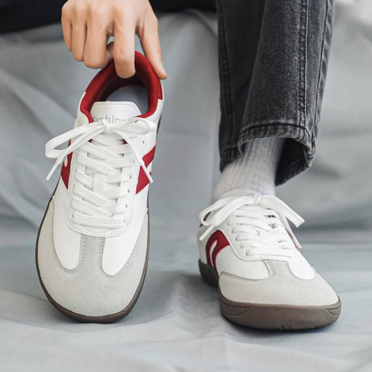 Retro Streetwear Sneakers – Lightweight Casual Shoes with Cushioned Comfort & Non-Slip Sole