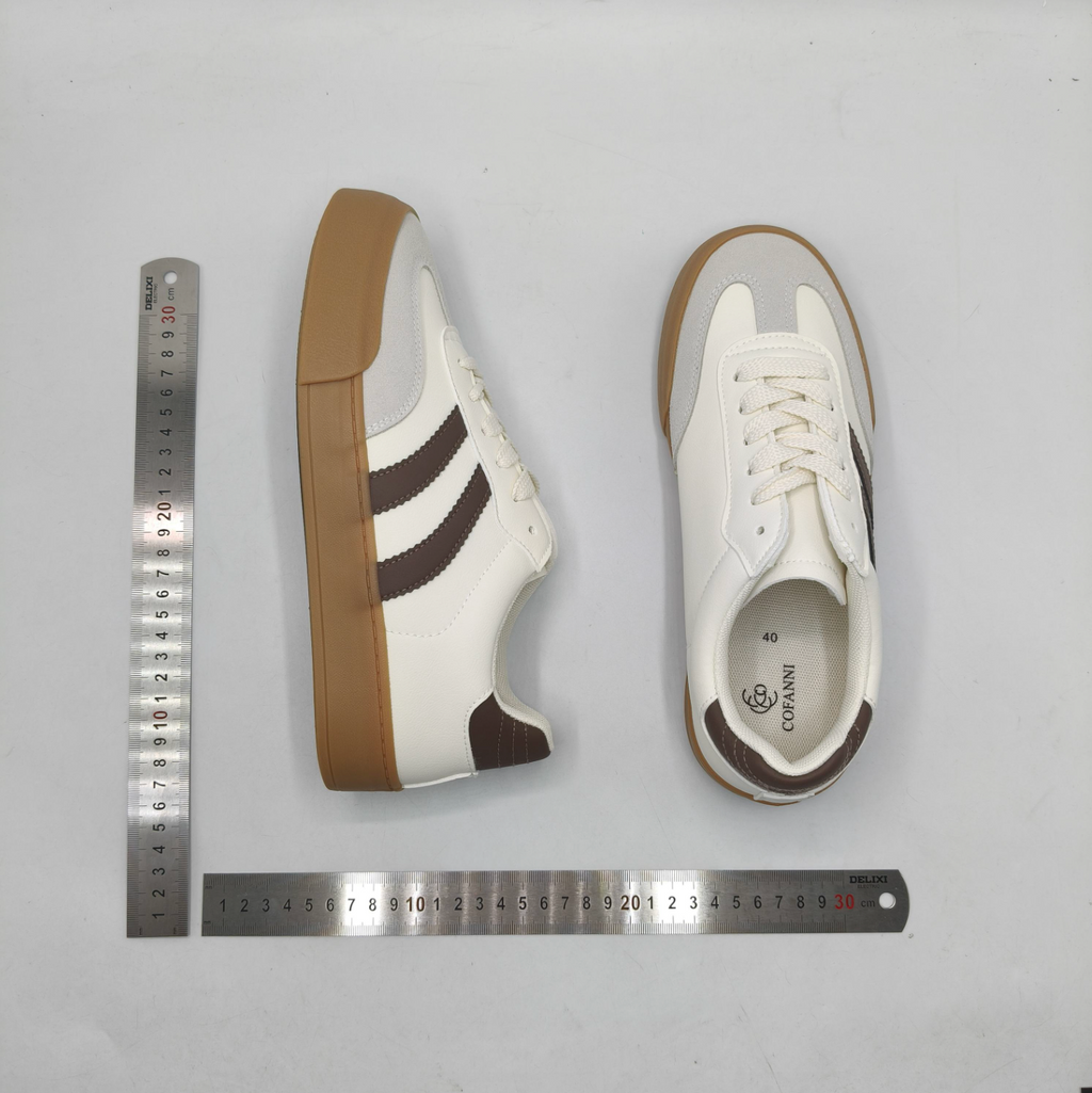 Men’s Flat Casual Sneakers – Lightweight Everyday Trainers with Modern Streetwear Style