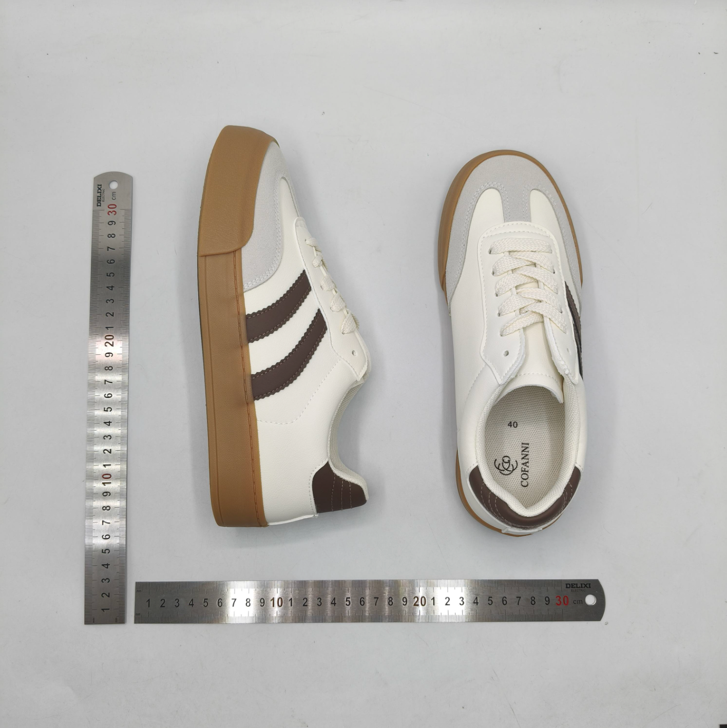Men’s Flat Casual Sneakers – Lightweight Everyday Trainers with Modern Streetwear Style