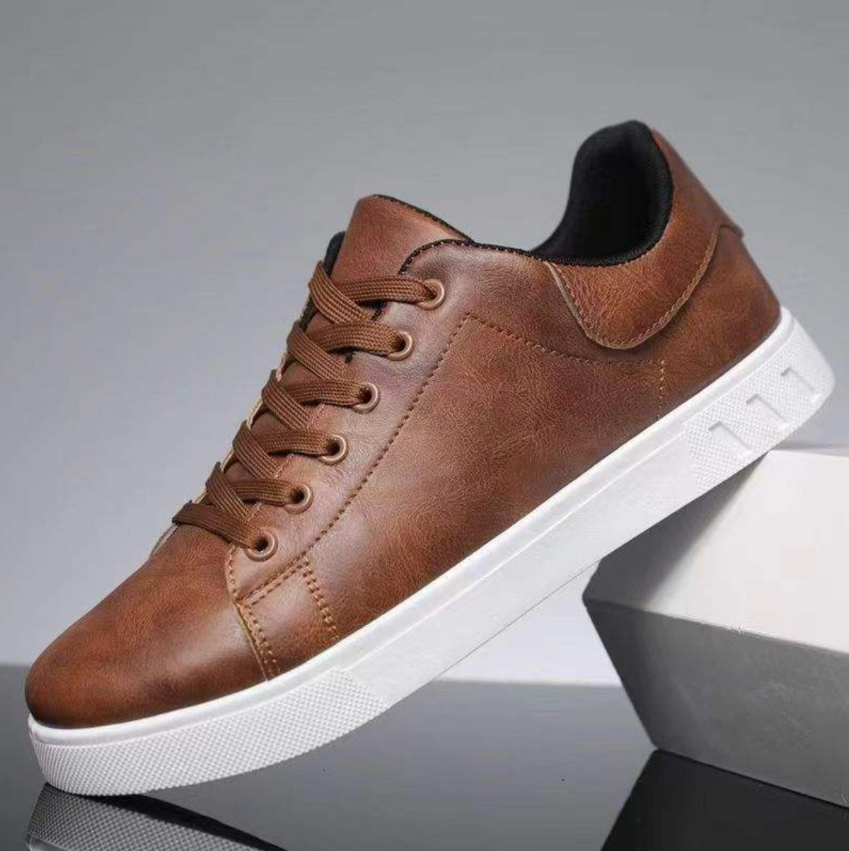 Men’s Casual Sneakers – Stylish Lightweight Everyday Trainers with Modern Streetwear Design